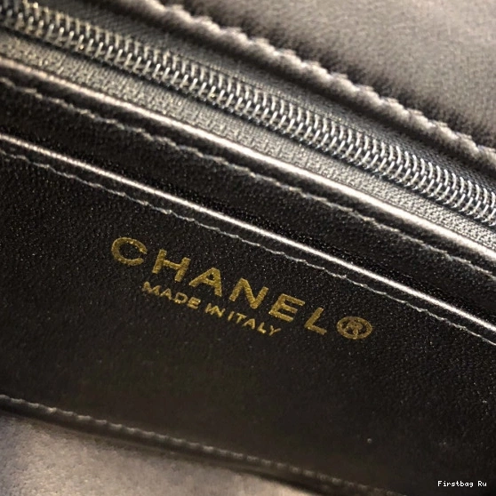 First Bag Ru CHANEL FLAP BAG 0820